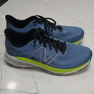 New Balance Men's Blue Running Shoes